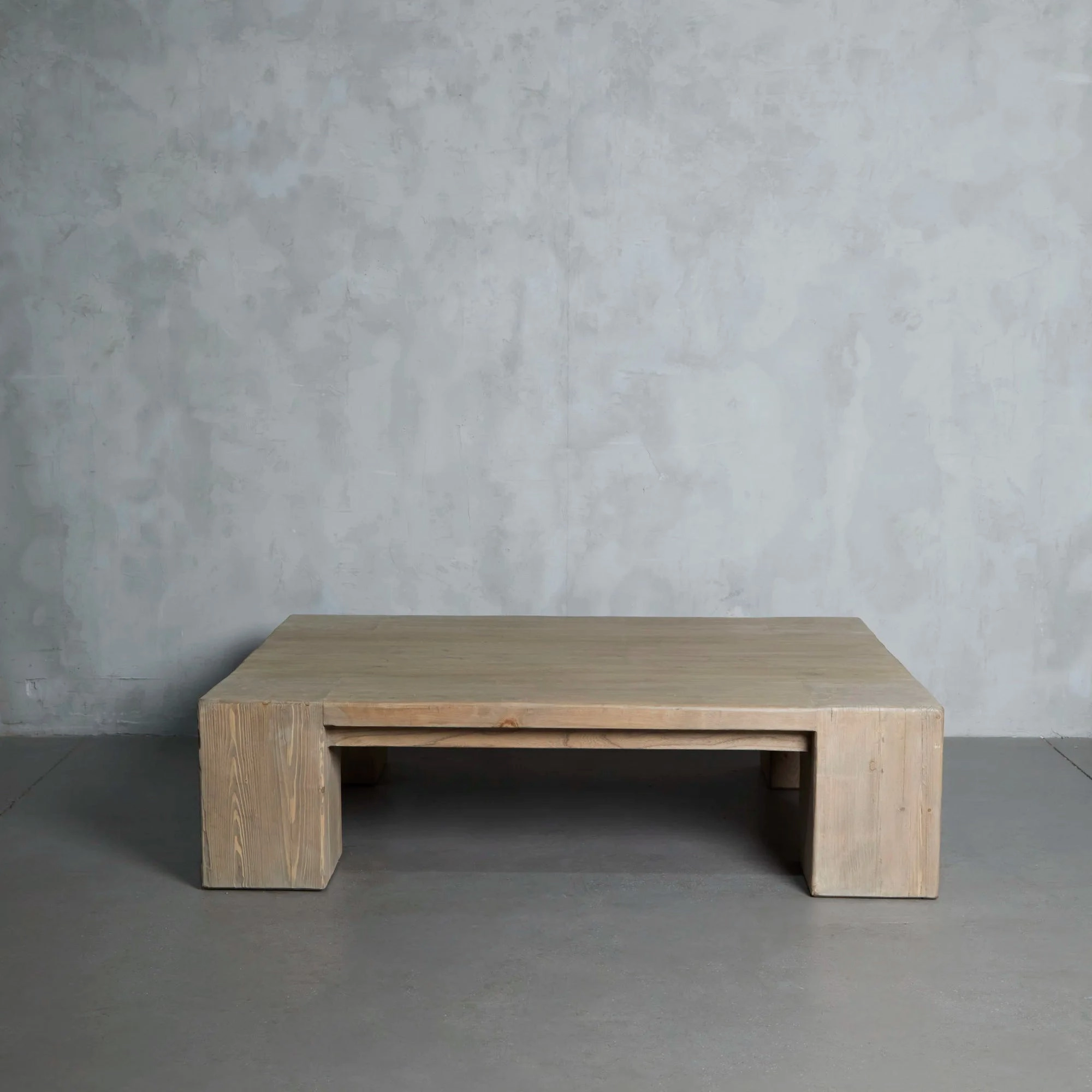 Mesa de Centro Macizo
