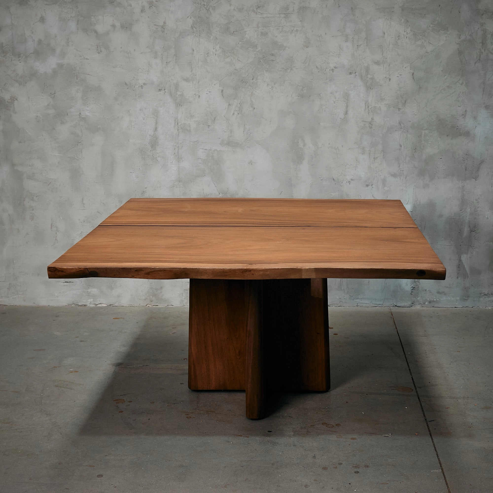 Mesa de Comedor Renacida Cuadrada