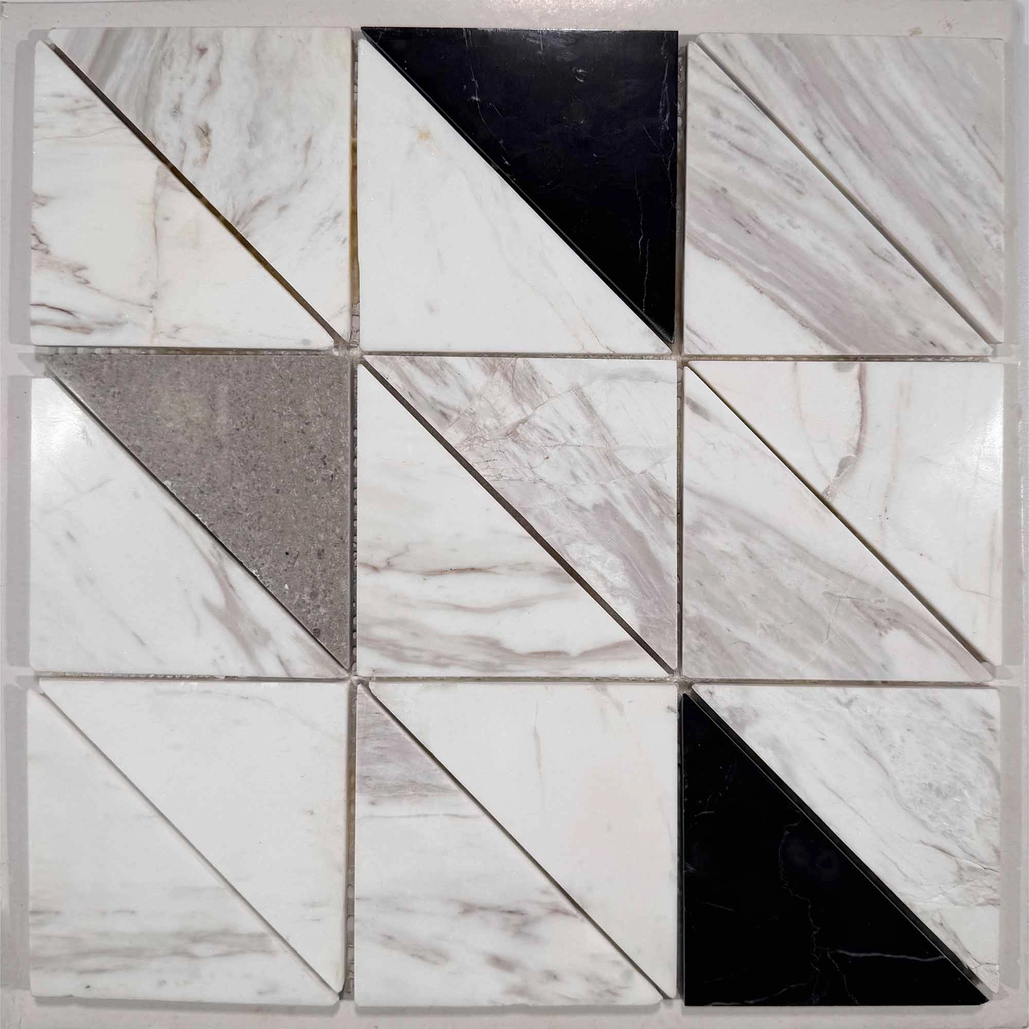 Mosaico Stone Triangle Blanco Gris Negro 30x30 cm